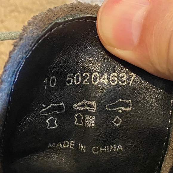 Hugo Boss Men’s Grey Suede Wingtips US Size 10 - Picture 9 of 10